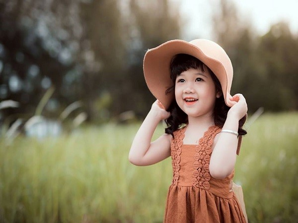 Giải mã giấc mơ thấy em bé gái