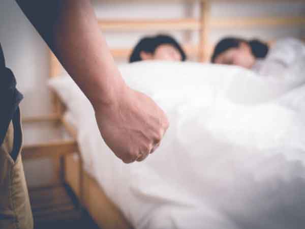 Giải mã giấc mơ thấy vợ ngoại tình