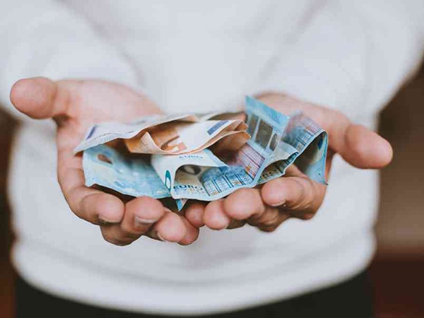 Mơ thấy mẹ cho tiền là điềm gì, đánh ngay số mấy?