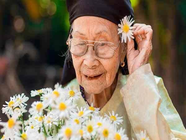 Mơ thấy bà ngoại là điềm báo gì
