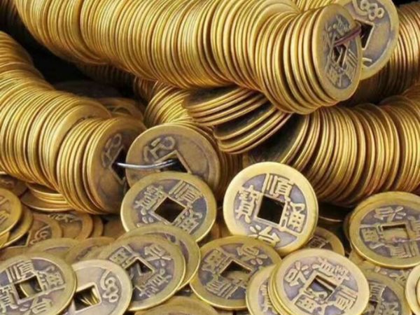 Mơ thấy nhiều tiền dự báo điềm gì, đánh liền số mấy?