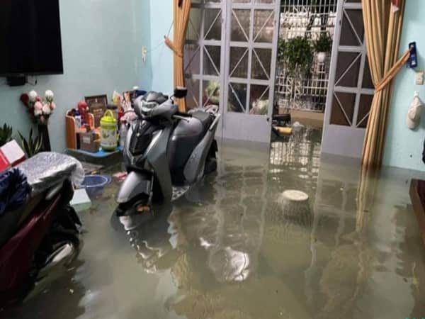 Nằm mơ thấy nước tràn vào nhà là điềm báo gì