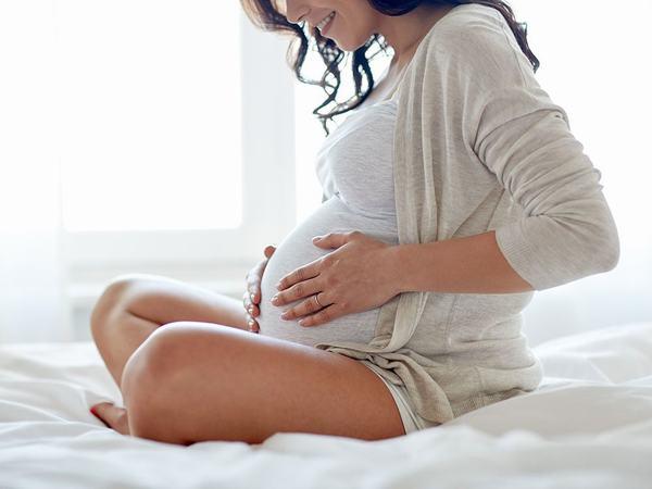  Giải mã chi tiết giấc mơ thấy bạn có bầu là điềm gì?