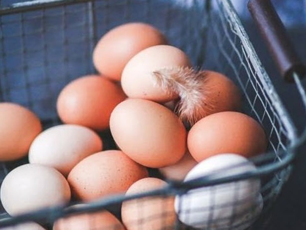 Nằm mơ thấy nhặt được trứng có phải điềm lành?