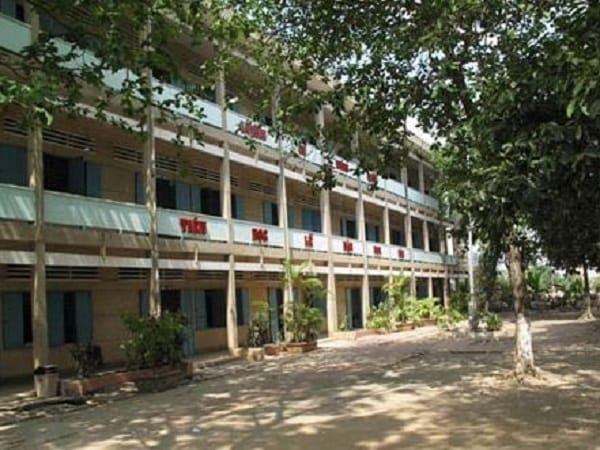 Nằm mơ thấy trường học cũ có ý nghĩa gì, số nào thì hên?