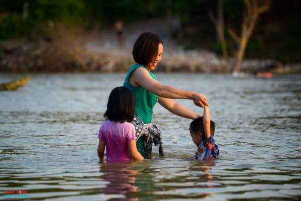 Nằm mơ thấy tắm sông là điềm gì, chọn con gì vượng phát?